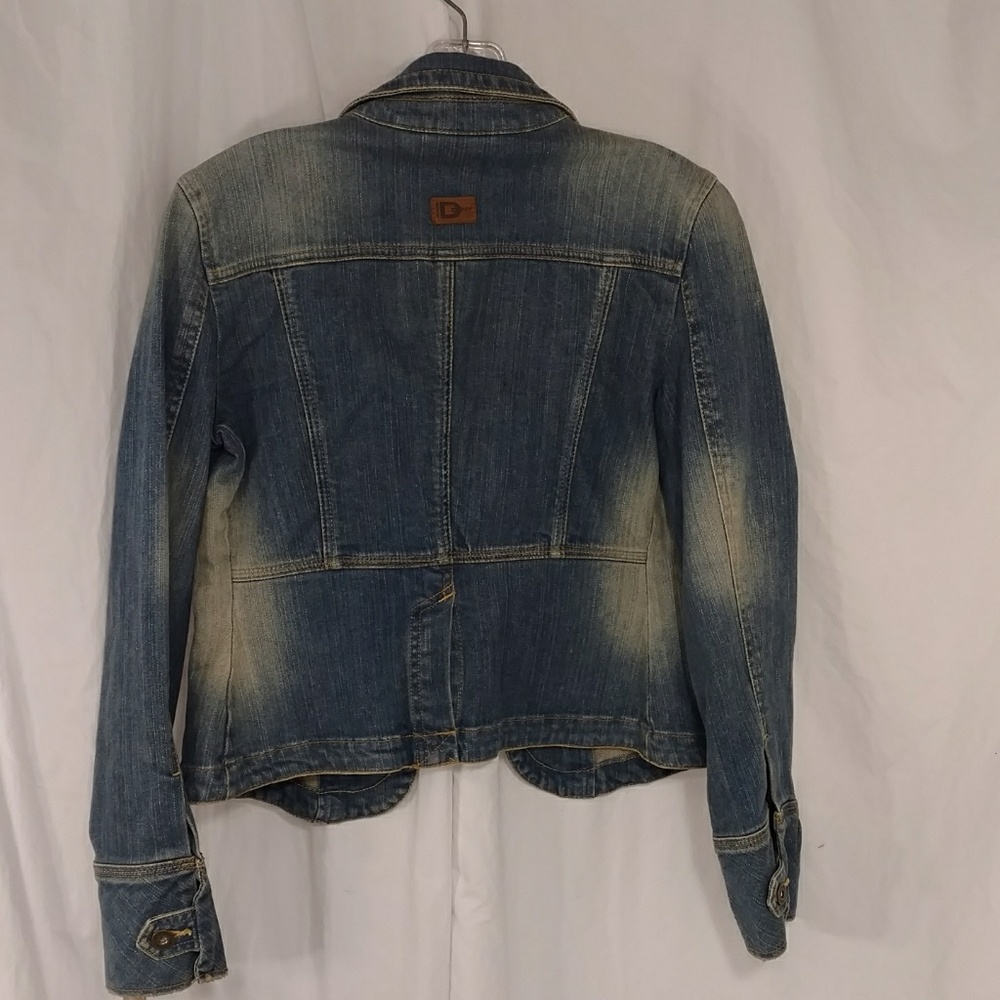 DKNY Jean Jacket Feminine Distressed XS Quality Fitted Tailored Shape SeeMeasure - Picture 8 of 8